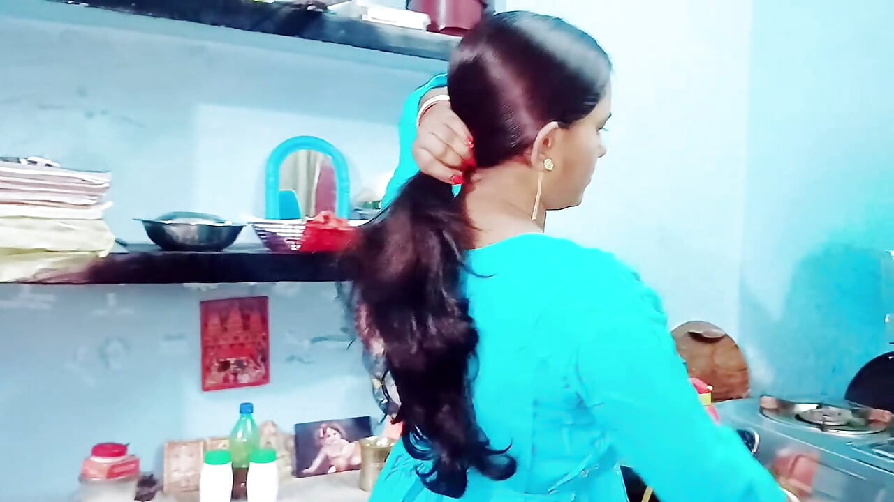 25 years Old Couple First Time When They Alone at Home & Hardfucking