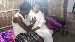 Desi Village une bhabhi chaude baise avec son mari