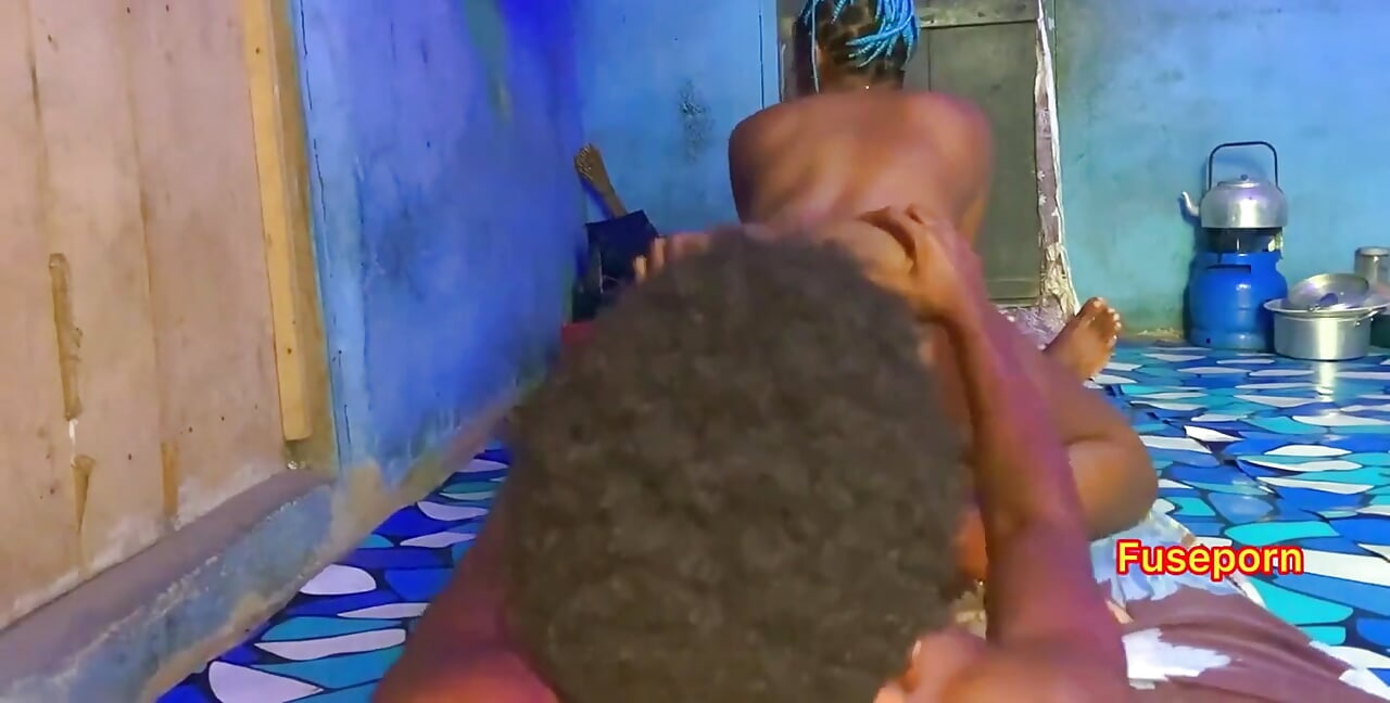 J’ai baisé mon beaufils si bien Mon mari ne me satisfait pas