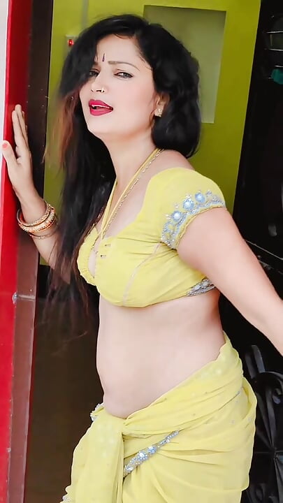 Un professeur de Mallu s’amuse avec un étudiant un professeur de Mallu et un étudiant sont très excités par une conversation mallu un professeur indien est très excité