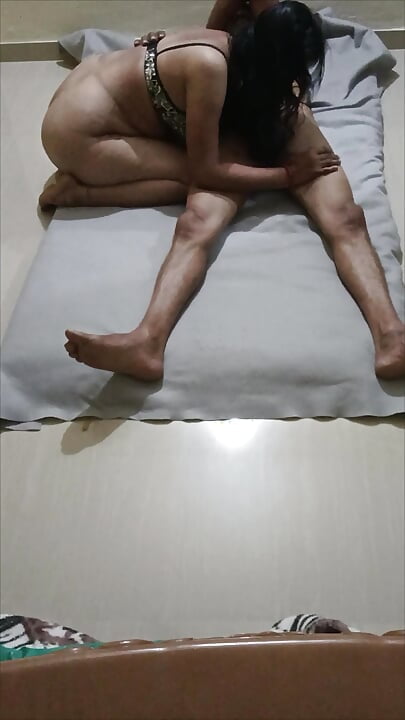 Marathi Anti and Husband Romance with Her Husband