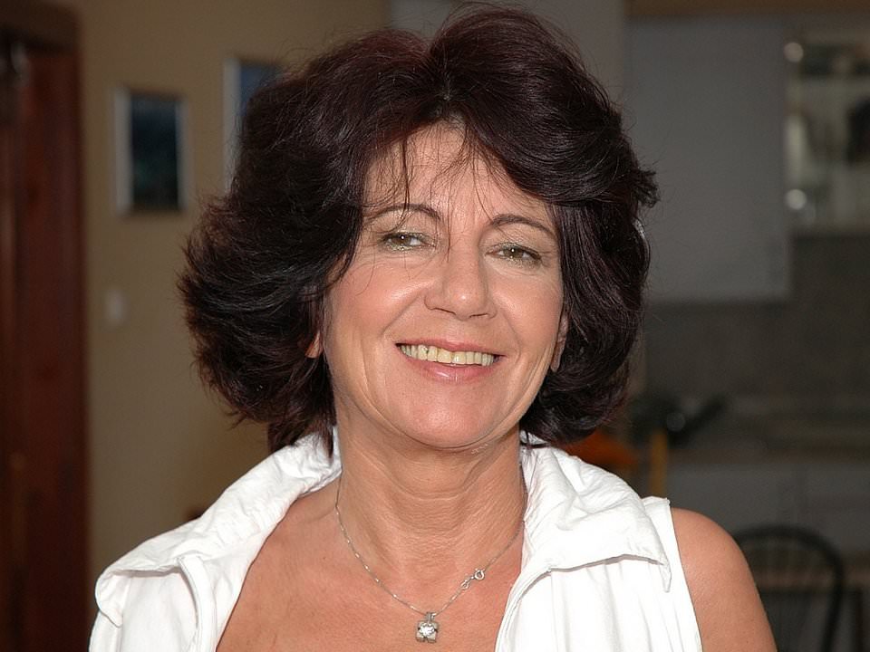 Belle dame mature Katala